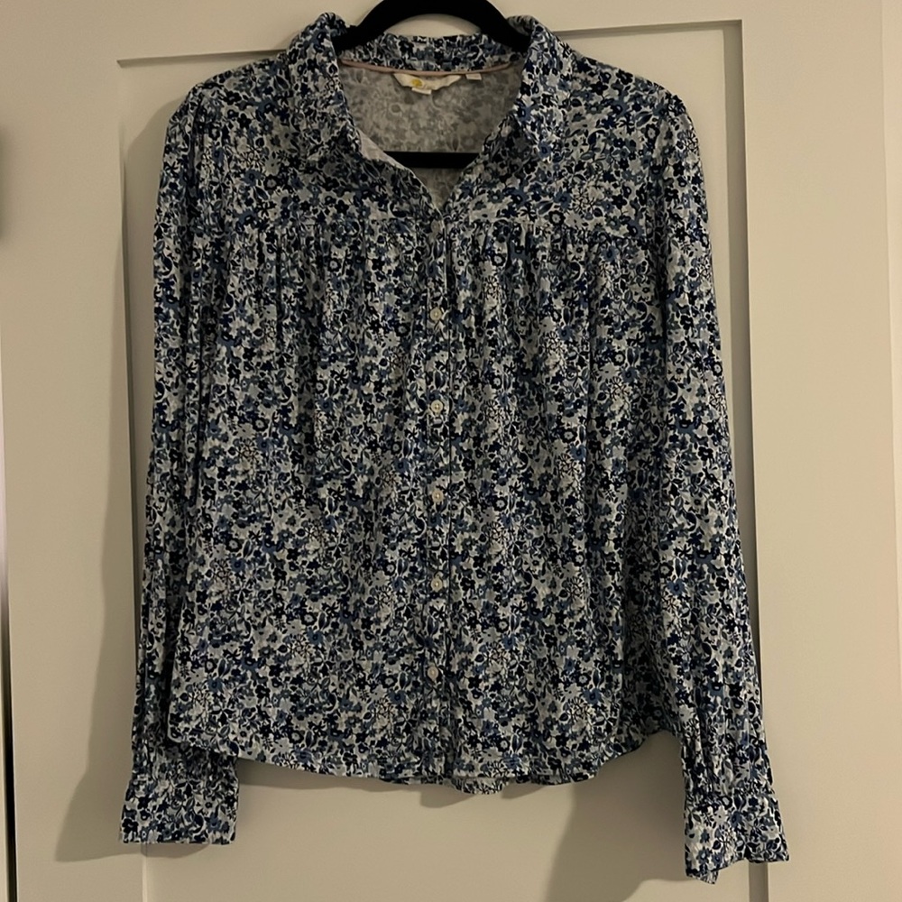 Boden blue and white floral soft cotton button-down shirt, size 14